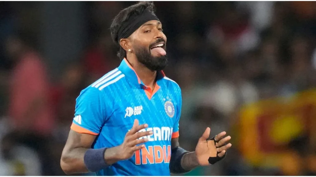 Hardik Pandya runs with his tongue out